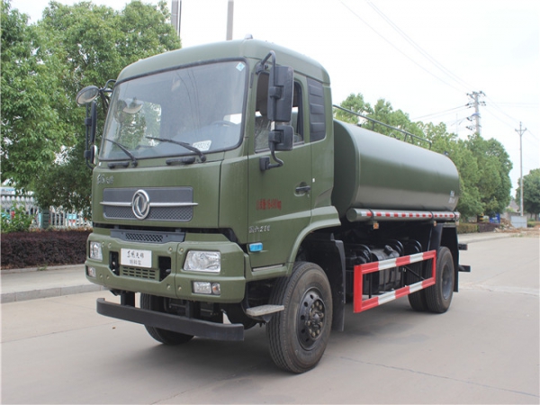 國六-四驅(qū)越野綠化噴灑車